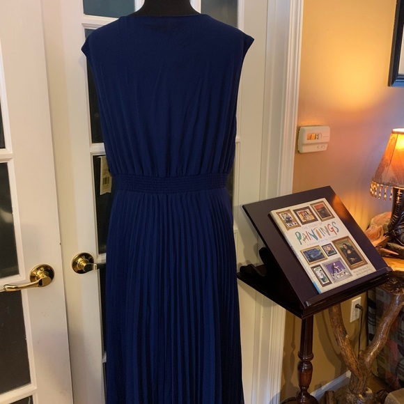 Reba Navy Blue Embellished Dress - Picture 13 of 16
